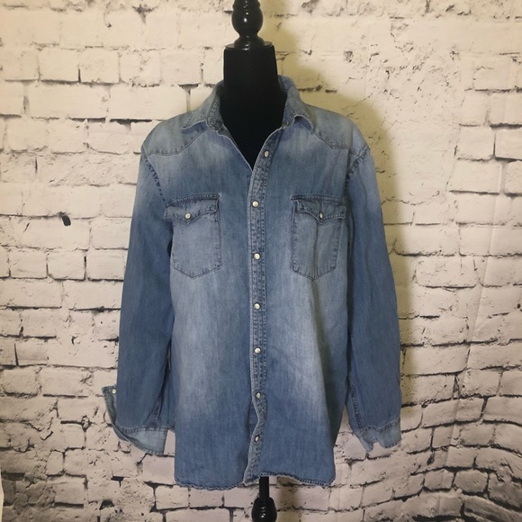 Mossimo Supply Co. Tops - MOSSIMO Supply Co. Jean Button Down Shirt